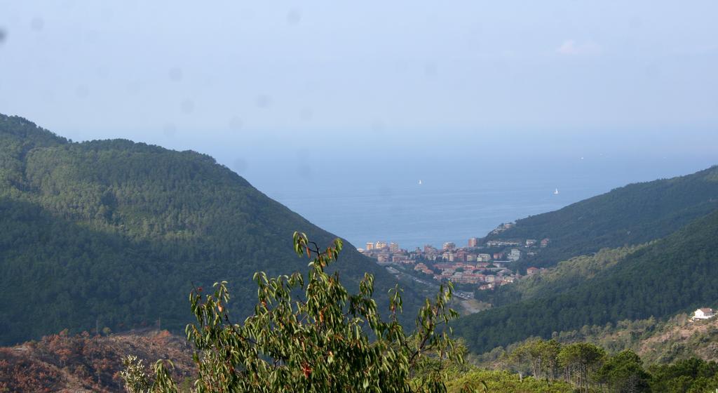 Hotel 5 Terre Nel Sole Deiva Marina Kültér fotó